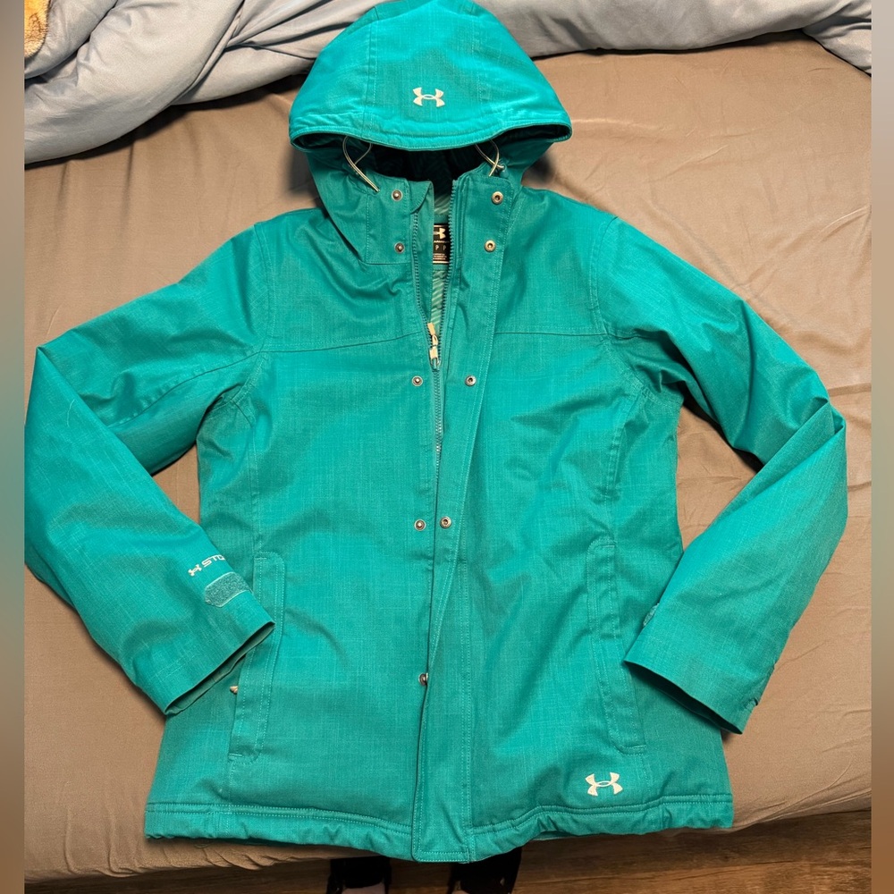 Women’s small under armour winter ski jacket teal with adidas hat